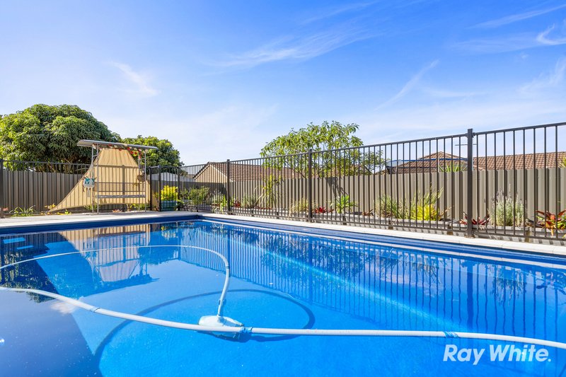 Photo - 11 Geaney Boulevard, Crestmead QLD 4132 - Image 12