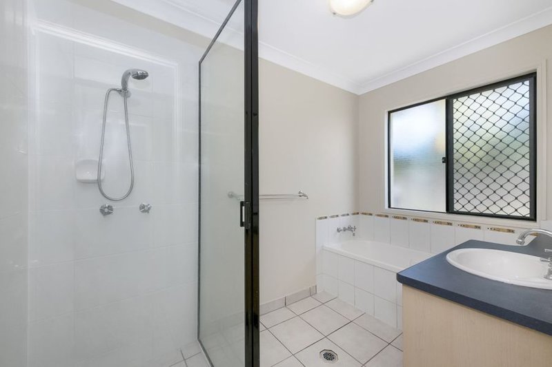 Photo - 11 Gernika Court, Bushland Beach QLD 4818 - Image 5