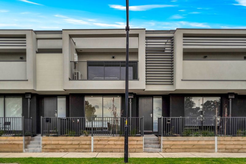 11 Gilded Way, Craigieburn VIC 3064