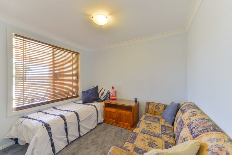 Photo - 11 Giles Place, Westdale NSW 2340 - Image 10
