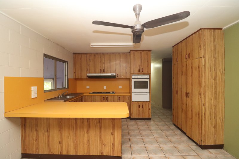 Photo - 11 Gina Place, Ayr QLD 4807 - Image 2