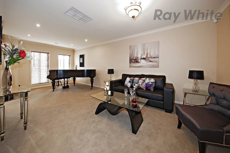 Photo - 11 Ginger Lane, Point Cook VIC 3030 - Image 2