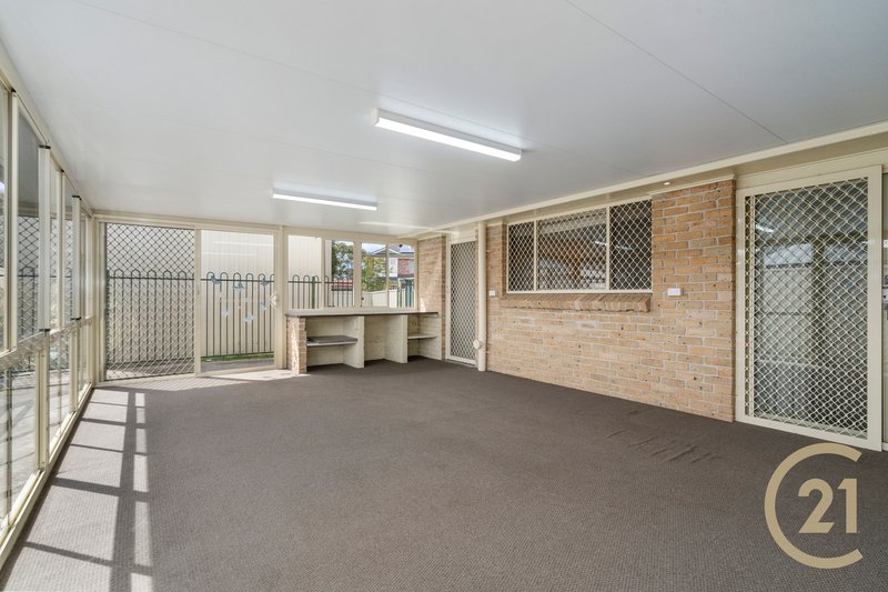 Photo - 11 Glanara Court, Wattle Grove NSW 2173 - Image 10