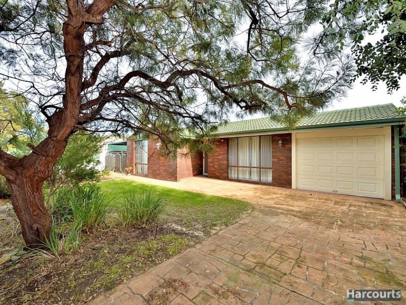 Photo - 11 Glauert Road, Coodanup WA 6210 - Image 3