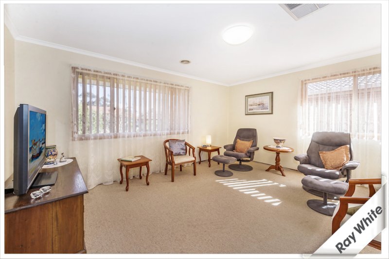 Photo - 11 Glennie Place, Queanbeyan West NSW 2620 - Image 6