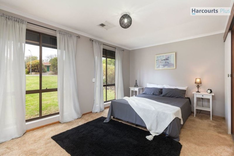 Photo - 11 Glenway Road, Hallett Cove SA 5158 - Image 13