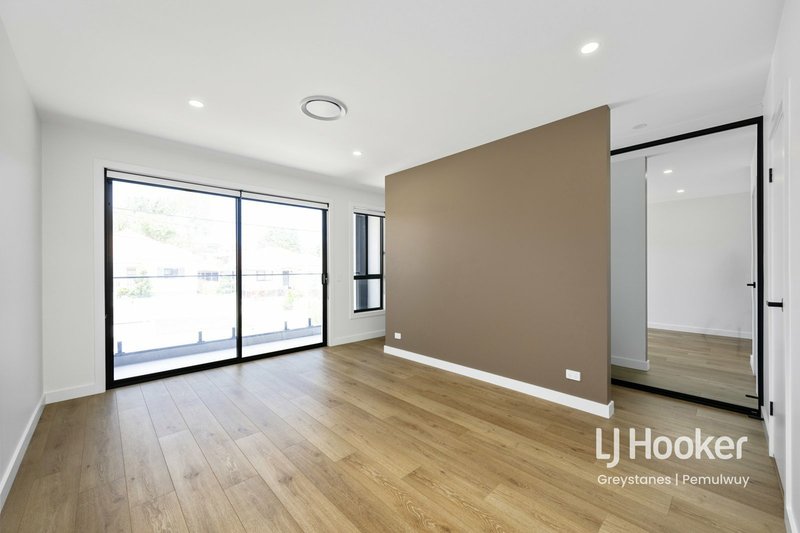 Photo - 11 Gloucester Ave , Merrylands NSW 2160 - Image 4