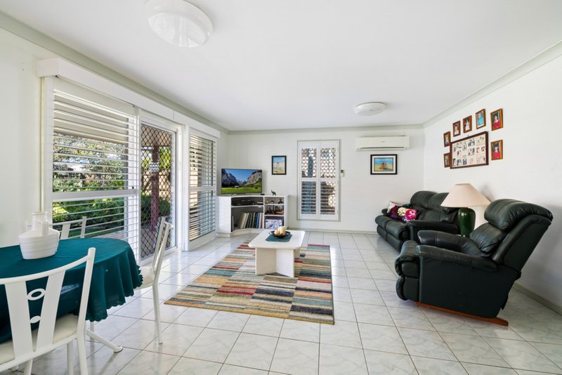 Photo - 11 Goldfinch Court, Wurtulla QLD 4575 - Image 3