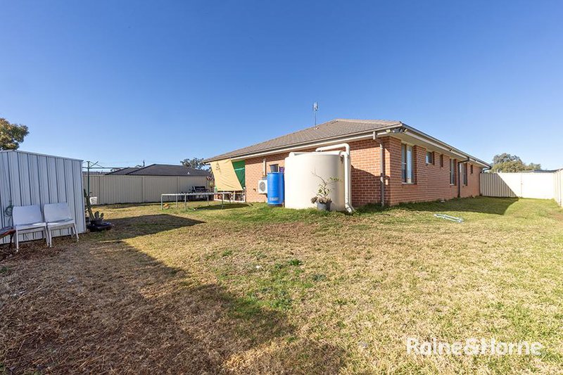 Photo - 11 Goodwin Street, Tamworth NSW 2340 - Image 11