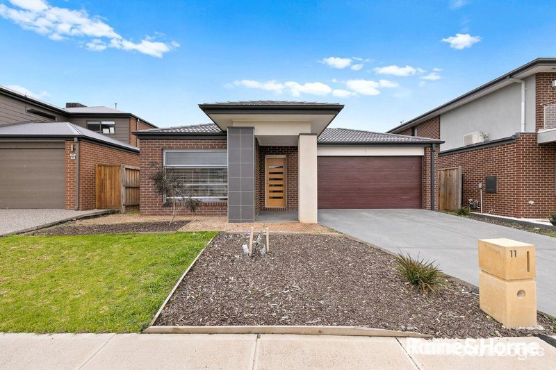 Photo - 11 Gossamer Way, Narre Warren South VIC 3805 - Image 1