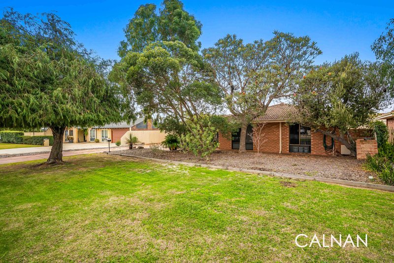 11 Gracechurch Crescent, Leeming WA 6149