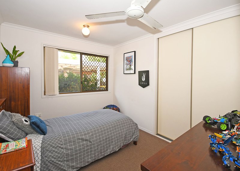 Photo - 11 Granada Court, Point Vernon QLD 4655 - Image 8