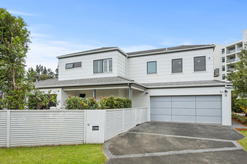 Photo - 11 Grand Court, Fairy Meadow NSW 2519 - Image 1