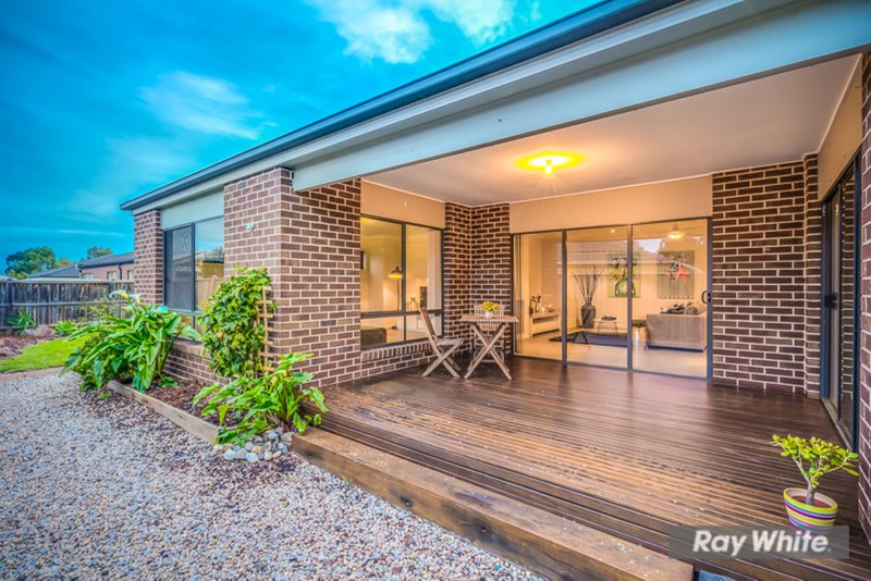 Photo - 11 Grand Place, Tarneit VIC 3029 - Image 19