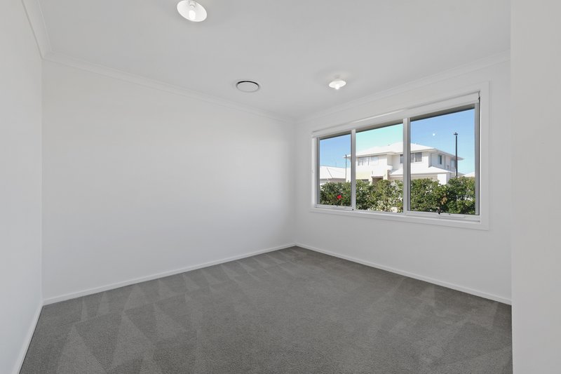 Photo - 11 Grassy Street, Banya QLD 4551 - Image 3