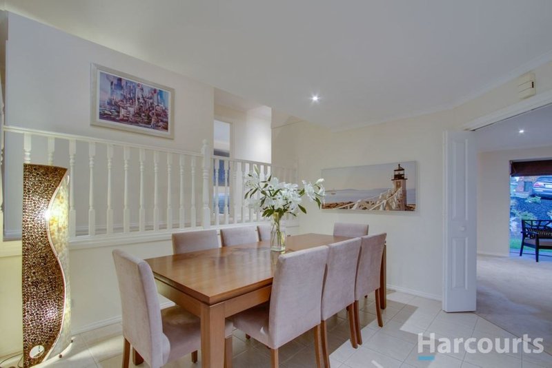 Photo - 11 Greenhill Rise, Ringwood North VIC 3134 - Image 3