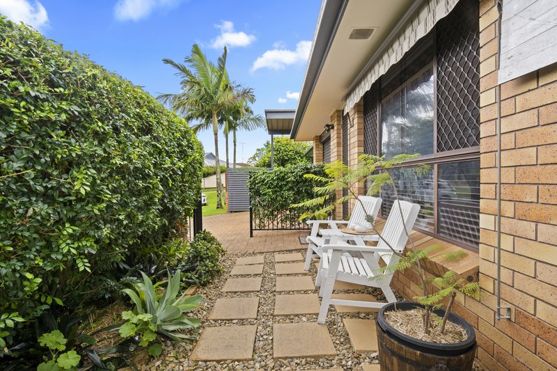 Photo - 1/1 Greenleaf Close, Burleigh Waters QLD 4220 - Image 18