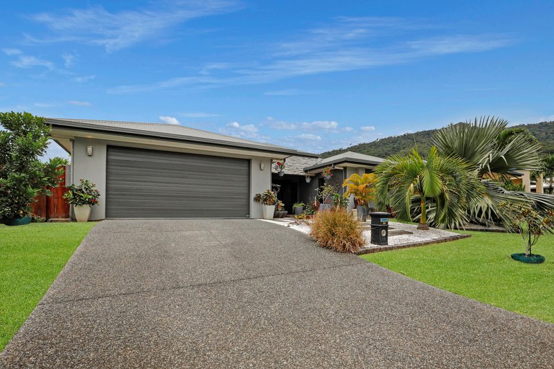 Photo - 11 Greenvale Close, Smithfield QLD 4878 - Image 2