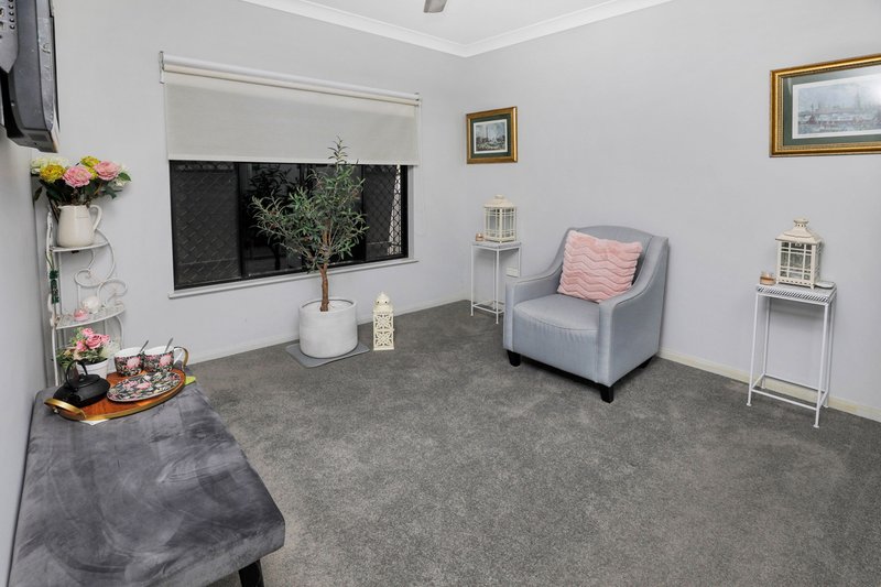 Photo - 11 Greenvale Close, Smithfield QLD 4878 - Image 13