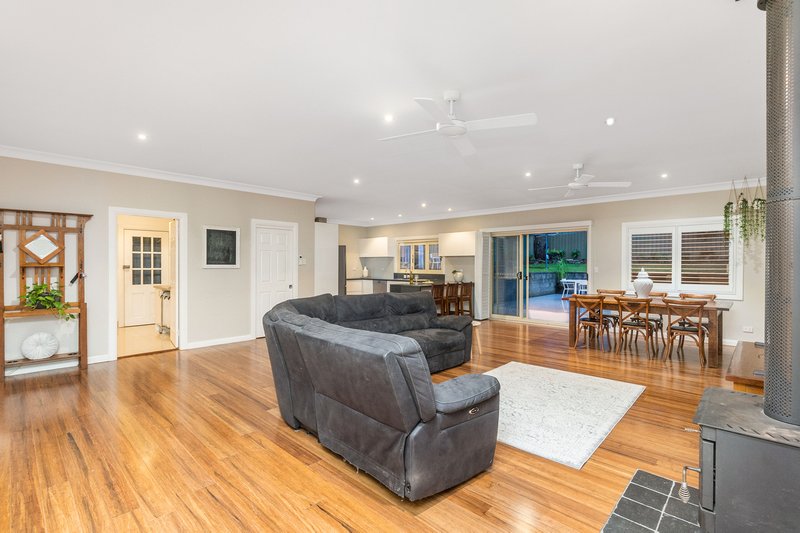 Photo - 11 Greenwood Road, Kellyville NSW 2155 - Image 4