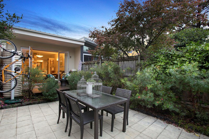 Photo - 11 Grove Street, Lilyfield NSW 2040 - Image 2
