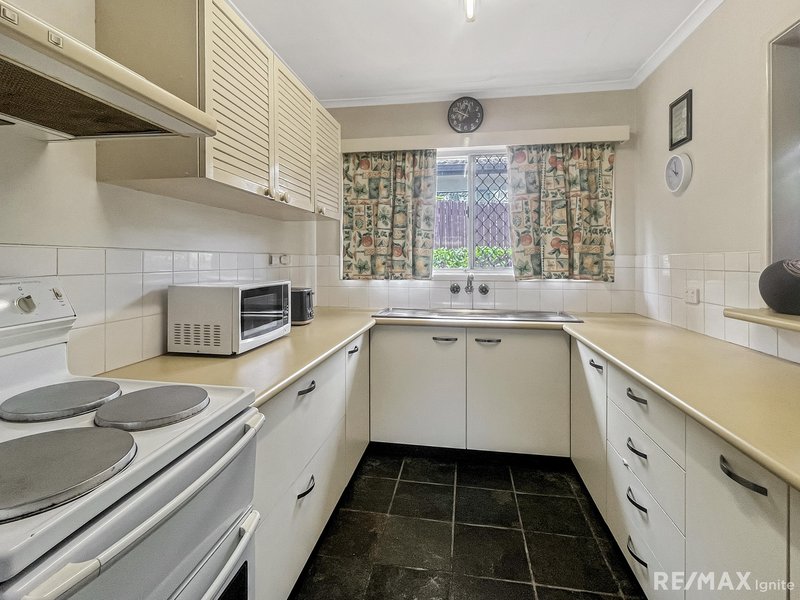 Photo - 11 Guide Street, Jamboree Heights QLD 4074 - Image 2