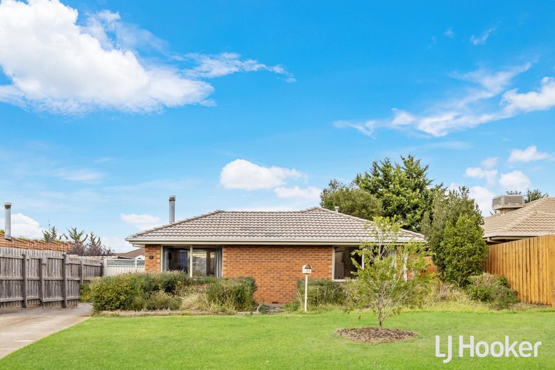 11 Gunnawarra Road, Kurunjang VIC 3337