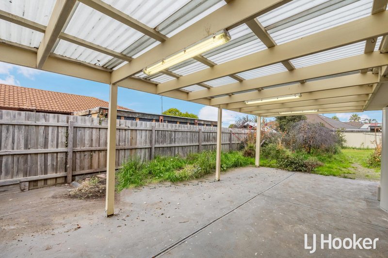 Photo - 11 Gunnawarra Road, Kurunjang VIC 3337 - Image 4