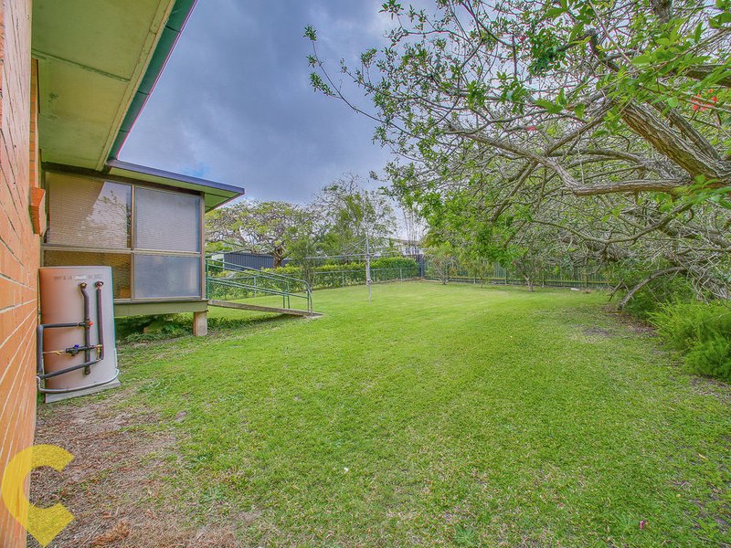 Photo - 11 Guntur Street, Stafford QLD 4053 - Image 4