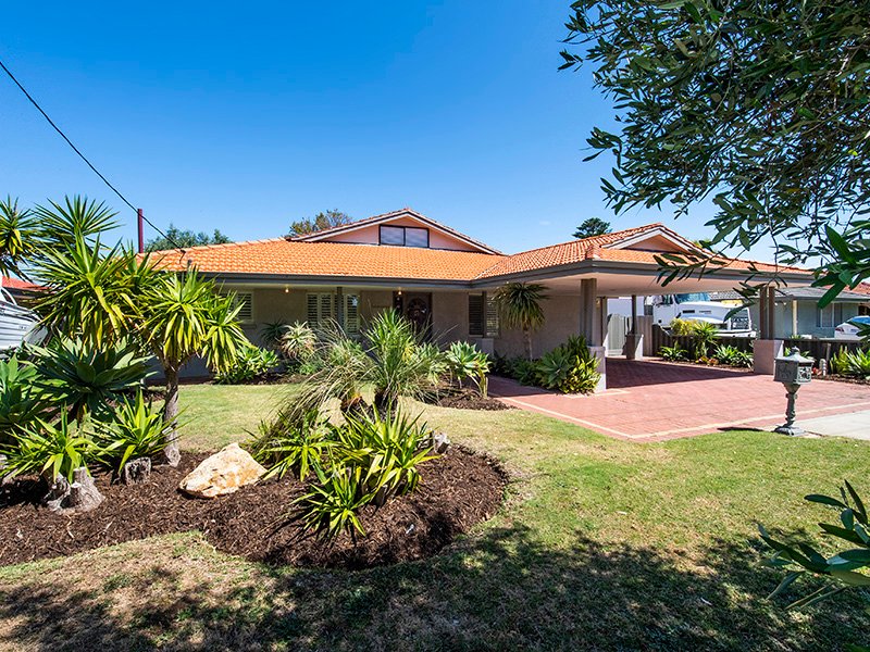 11 Hadley Street, Shoalwater WA 6169