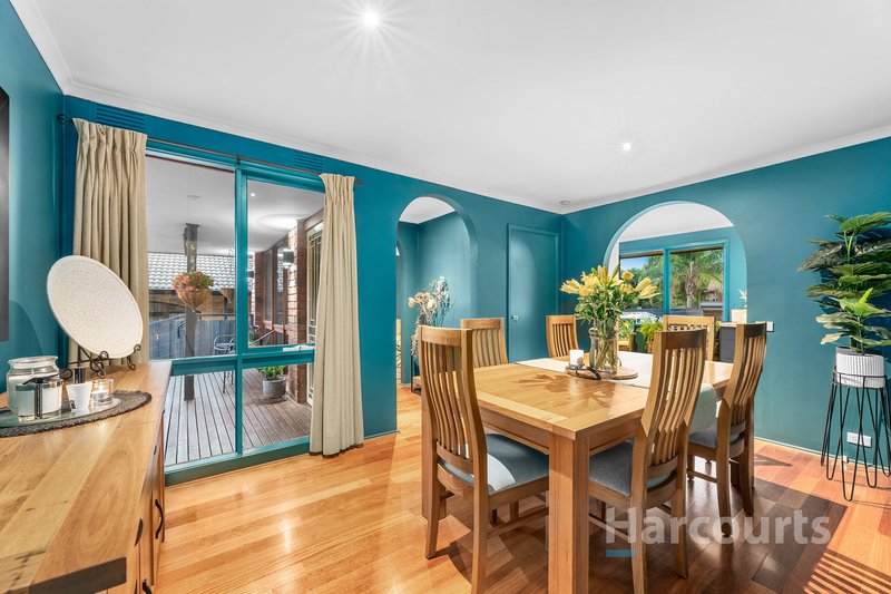 Photo - 11 Haileybury Court, Wantirna VIC 3152 - Image 4