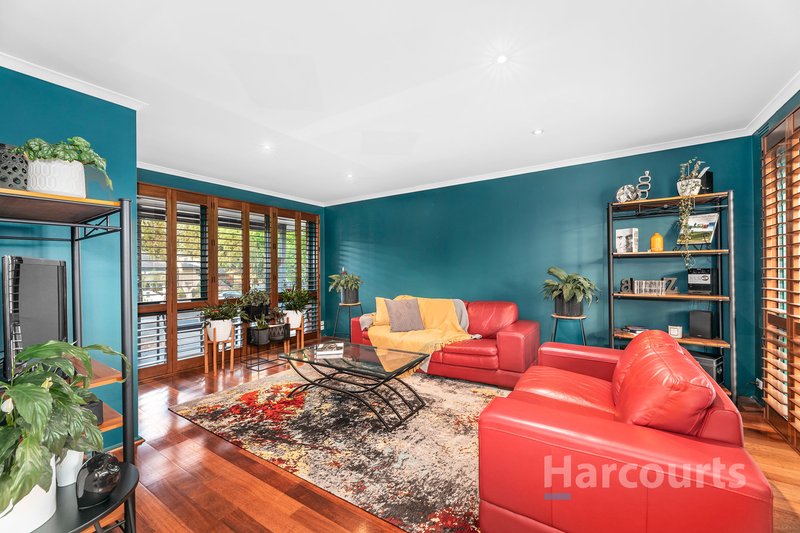 Photo - 11 Haileybury Court, Wantirna VIC 3152 - Image 5