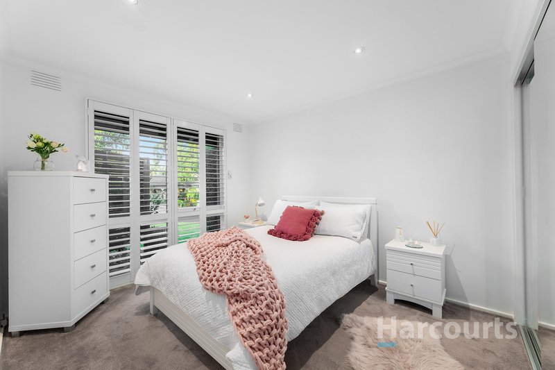 Photo - 11 Haileybury Court, Wantirna VIC 3152 - Image 6