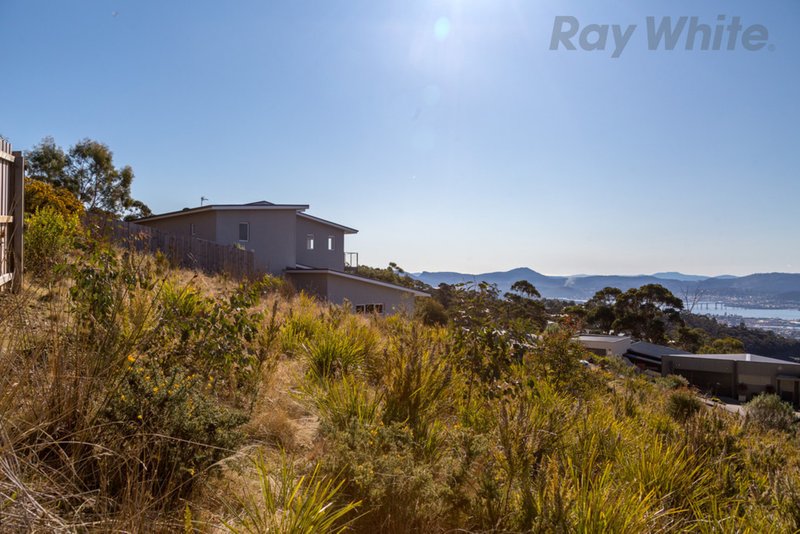 Photo - 11 Hakea Drive, Tolmans Hill TAS 7007 - Image 8