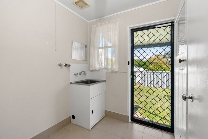 Photo - 11 Hakea Street, O'Connor ACT 2602 - Image 8