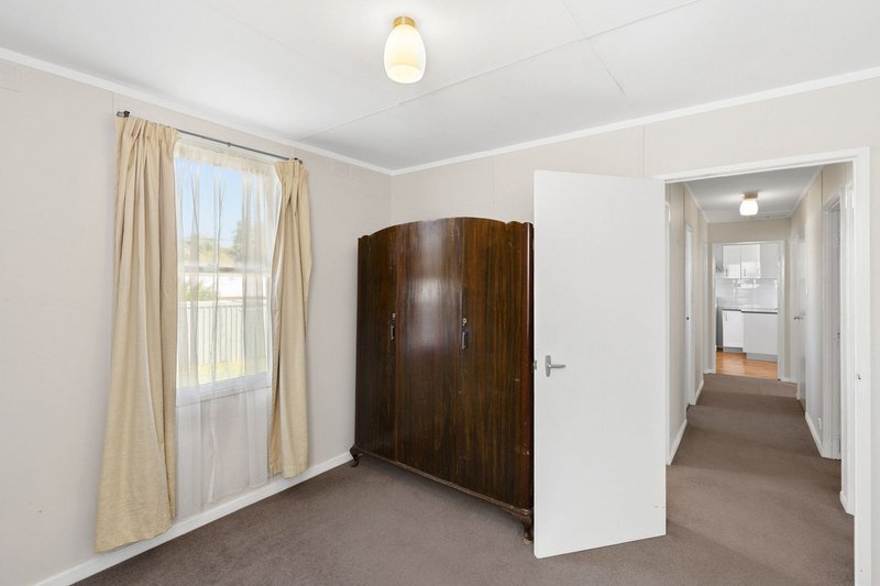 Photo - 11 Hakea Street, O'Connor ACT 2602 - Image 11