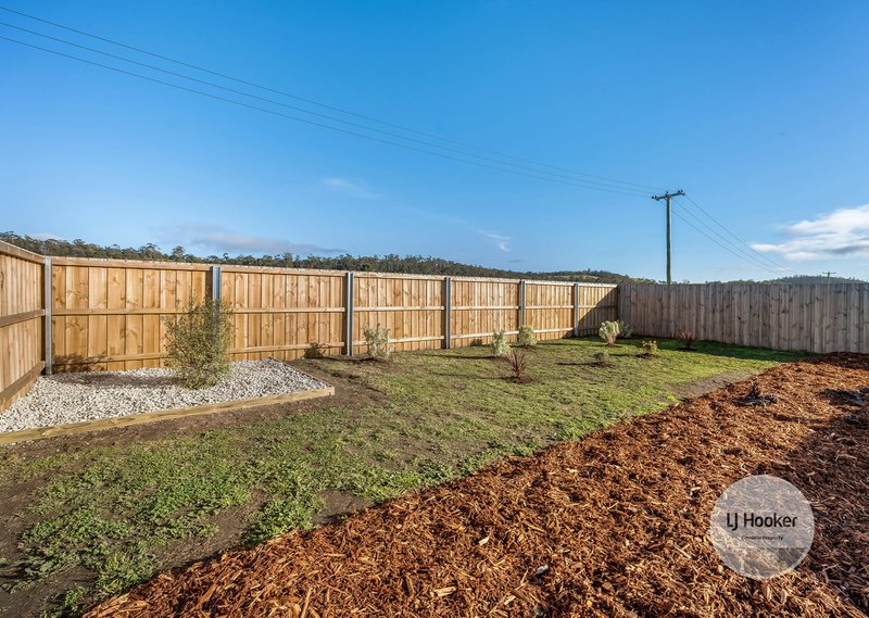 Photo - 11 Hallett Drive, Rokeby TAS 7019 - Image 13