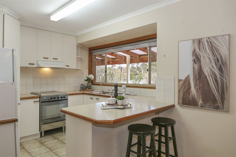 Photo - 11 Halliday Court, Mirboo North VIC 3871 - Image 5