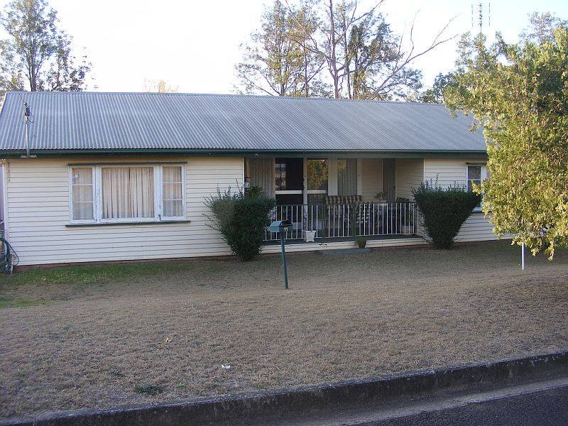 Photo - 11 Haly Street, Wondai QLD 4606 - Image 10