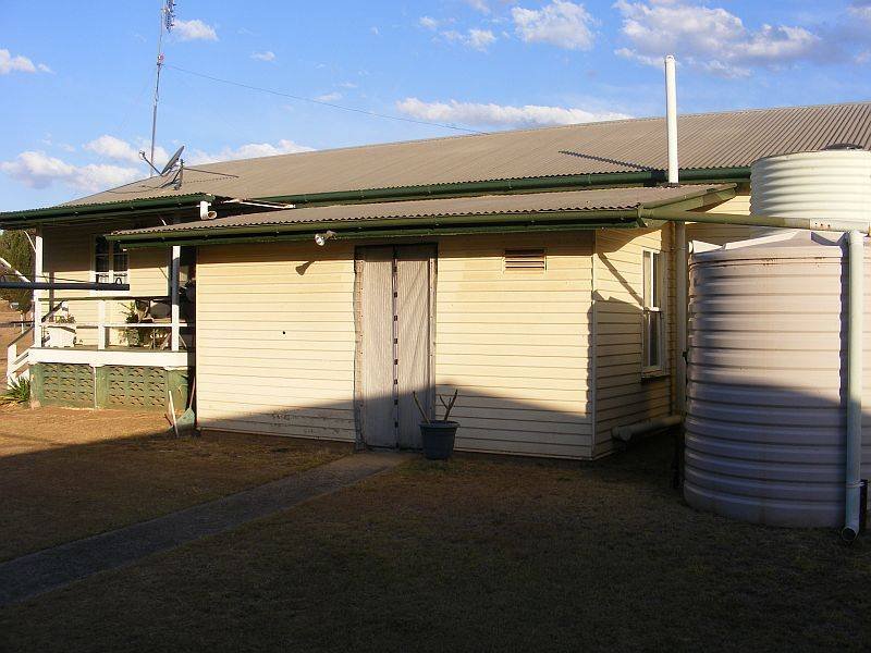 Photo - 11 Haly Street, Wondai QLD 4606 - Image 13