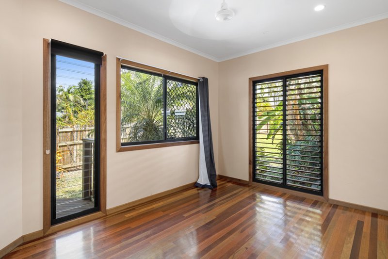 Photo - 11 Hamilton Avenue, Cannonvale QLD 4802 - Image 13