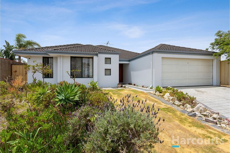 Photo - 11 Hamilton Court, Yanchep WA 6035 - Image 2