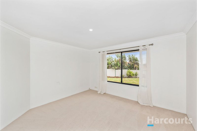 Photo - 11 Hamilton Court, Yanchep WA 6035 - Image 8