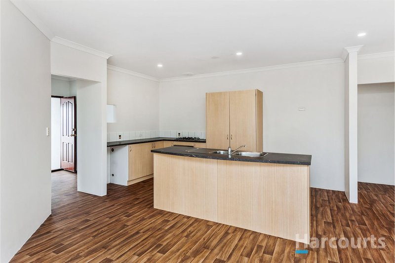 Photo - 11 Hamilton Court, Yanchep WA 6035 - Image 10