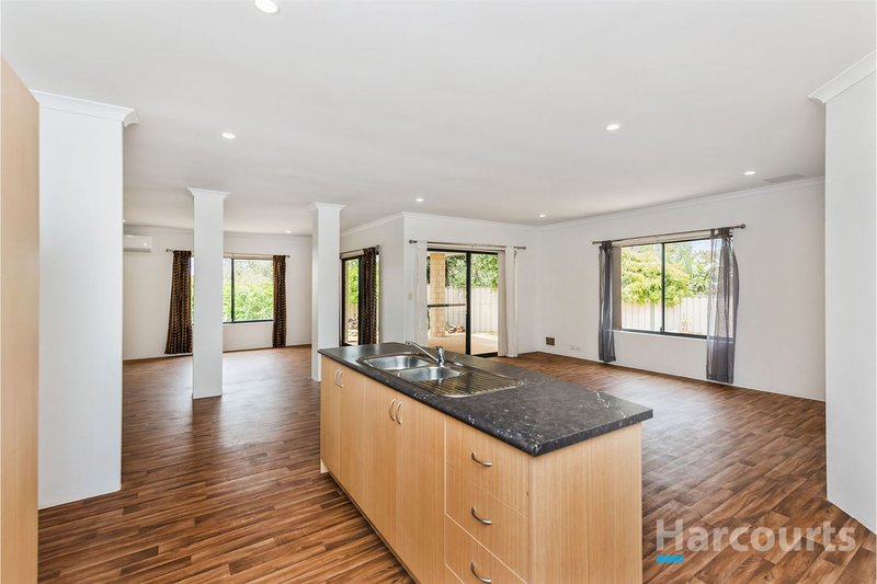 Photo - 11 Hamilton Court, Yanchep WA 6035 - Image 11