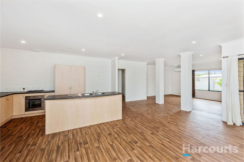 Photo - 11 Hamilton Court, Yanchep WA 6035 - Image 12