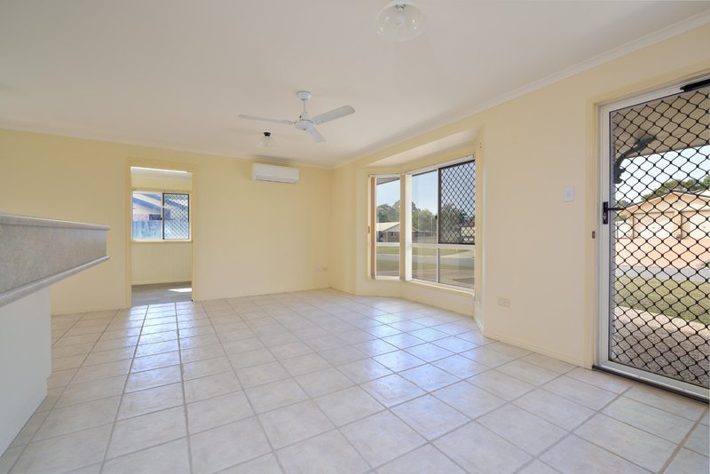 Photo - 11 Hamilton Drive, Clinton QLD 4680 - Image 7