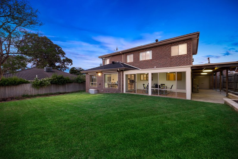 Photo - 11 Hammence Street, Glen Waverley VIC 3150 - Image 13