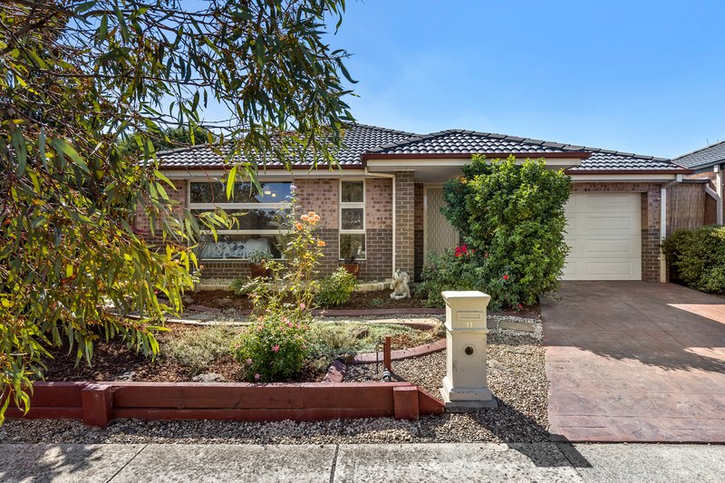 11 Hammock Drive, Doreen VIC 3754