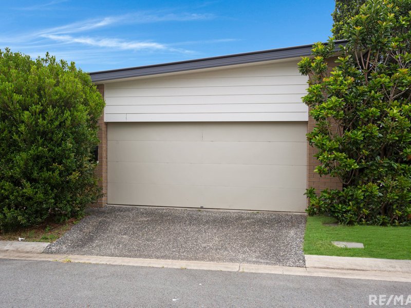 Photo - 11 Hampton Lane, Pimpama QLD 4209 - Image 2